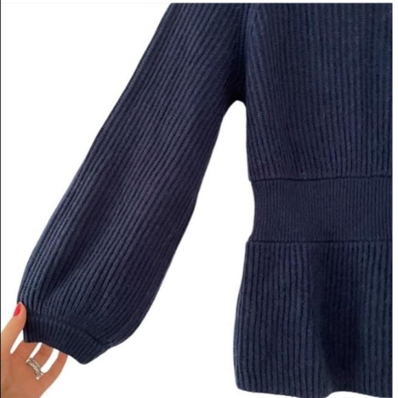 Club Monaco tinna ballon sleeves navy blue sweater size Sp - Picture 7 of 10